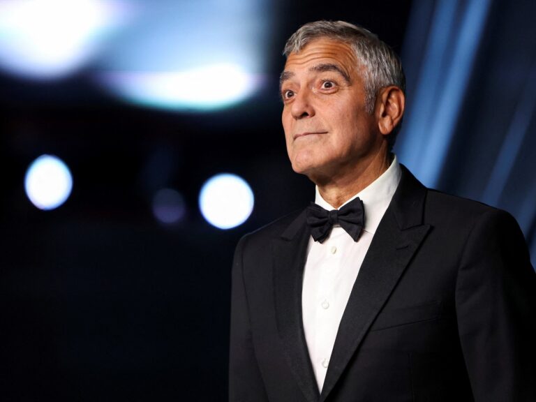 George Clooney acuerda no besar a más mujeres en pantalla por su esposa