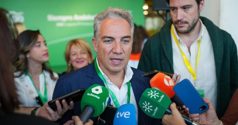 Bendodo acusa a Sánchez de estar rodeado por ‘doce tramas de corrupción’ operando como una mafia