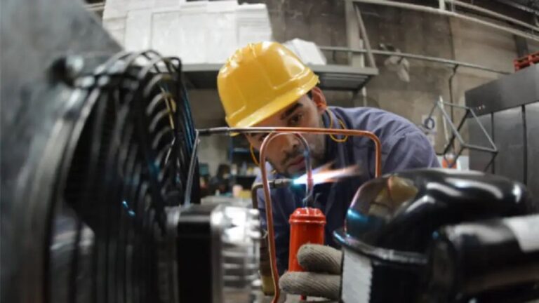 Encuesta de la UIA: El 40% de las industrias redujo su producción