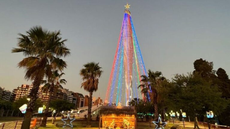 ¡La Navidad llega a Córdoba: Encendido del Árbol del Faro el 8 de diciembre!