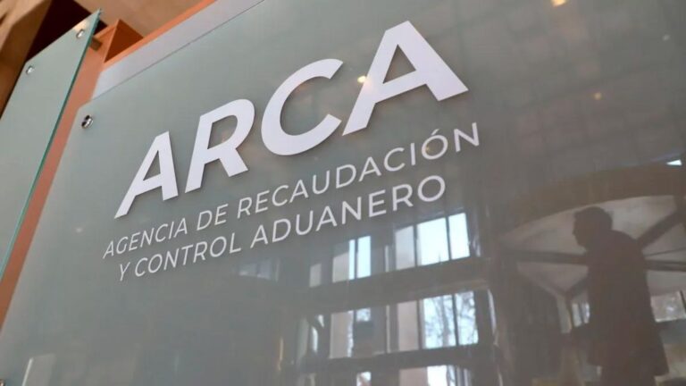 Operativo en Canning: 32 allanamientos y 9 detenidos por evasión