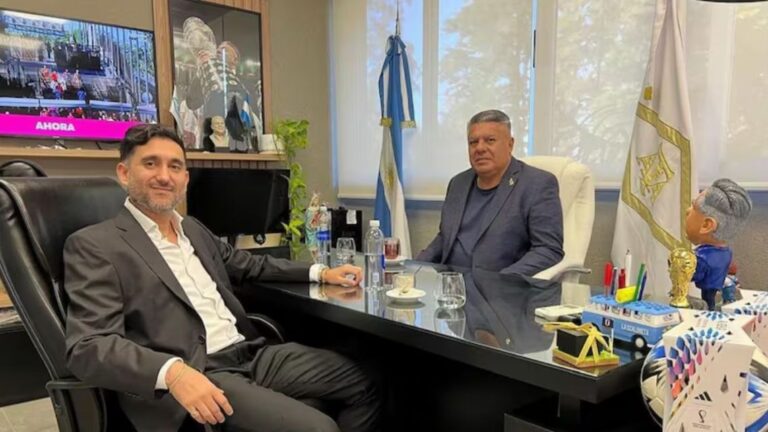 Ariel Vallejos, financista de Chiqui Tapia, entrega su celular y revela clave crucial