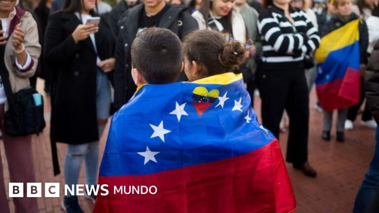 Venezolanos en EE.UU.: El temor a opinar sobre la amenaza militar de Trump