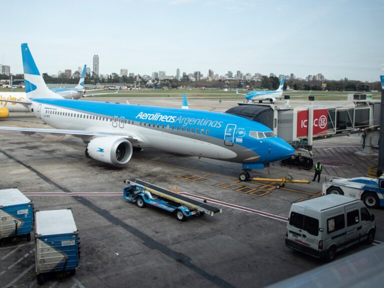 Nueva Política de Equipaje de Aerolíneas Argentinas: Lo Que Cada Tarifa Incluye