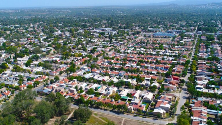 Acuerdo Entre la Municipalidad y la Cooperativa Horizonte para Proveer Agua Potable