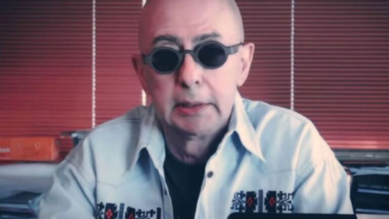 El emocionante regreso del Indio Solari al escenario, a pesar de su Parkinson
