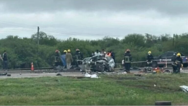 Tragedia en Santiago del Estero: Choque frontal causa cinco muertes