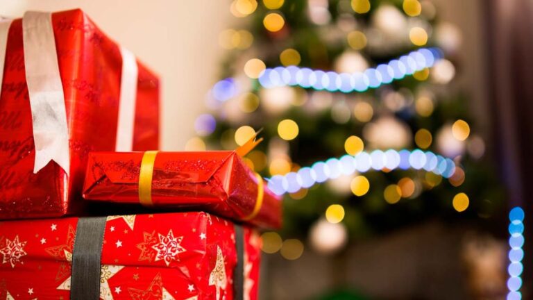 Navidad 2025: Tradición y Nostalgia se Encuentran en Nuevas Tendencias