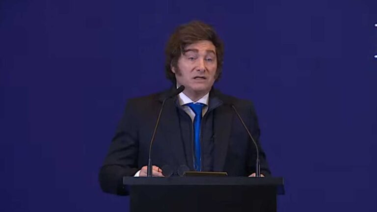 Javier Milei acompaña a Corina Machado en la entrega del Nobel de la Paz en Noruega