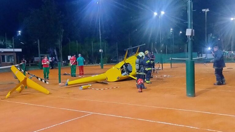 Helicóptero se estrella en canchas de tenis de Palermo: tres heridos
