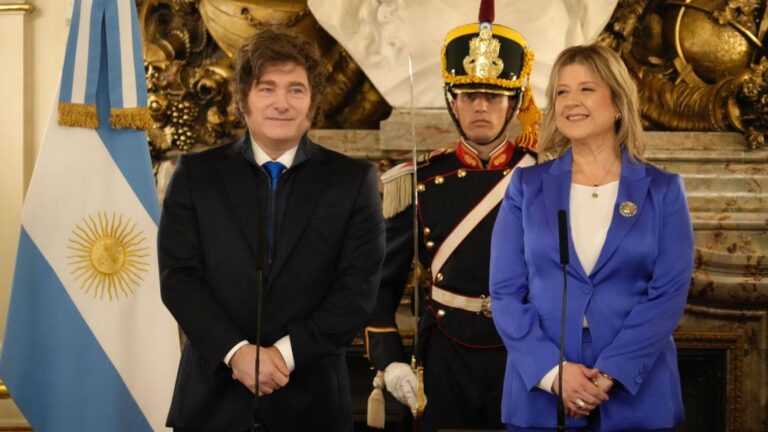 Milei presenta la ‘Doctrina Bullrich’: Monteoliva, su heredera, toma posesión en el Salón Blanco