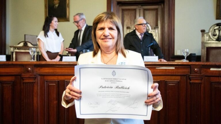 Patricia Bullrich renuncia como Ministra de Seguridad ante Javier Milei
