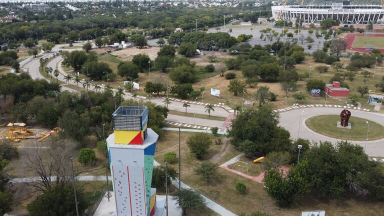 ¡Ya están abiertas las inscripciones para la Maratón Ciudad de Córdoba 2026! Detalles sobre recorridos, fecha y precios.