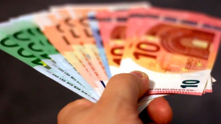 Euro blue: Cotización del lunes 12 de enero de 2026