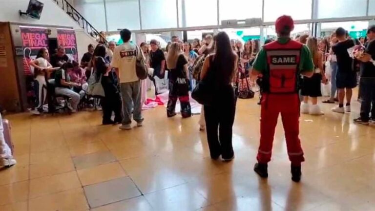 Once personas atendidas por sobrecalentamiento en un teatro de Floresta