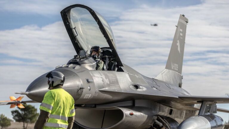 F-16 aterrizan en Córdoba el 5 de diciembre