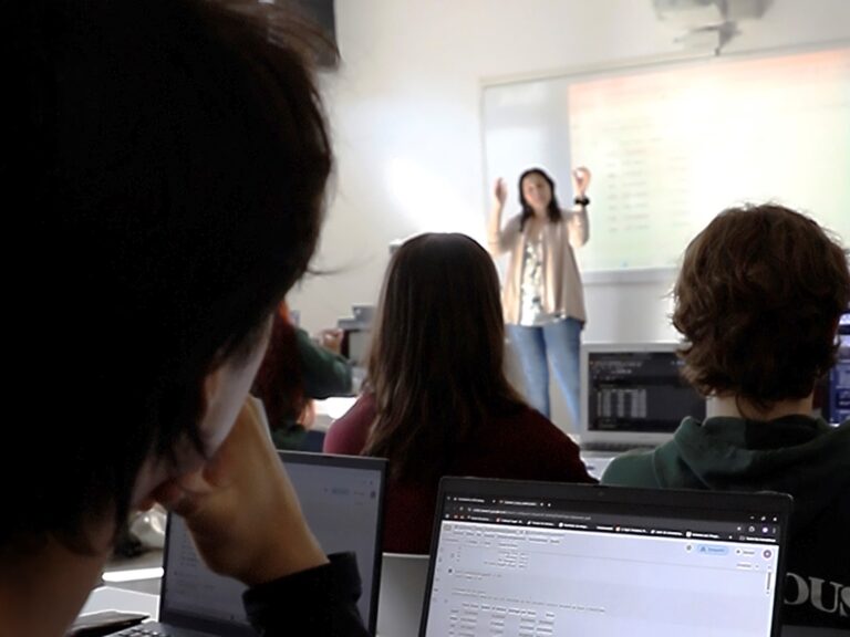Las Carreras Preferidas por los Estudiantes: ¿Qué Escogen y Por Qué?