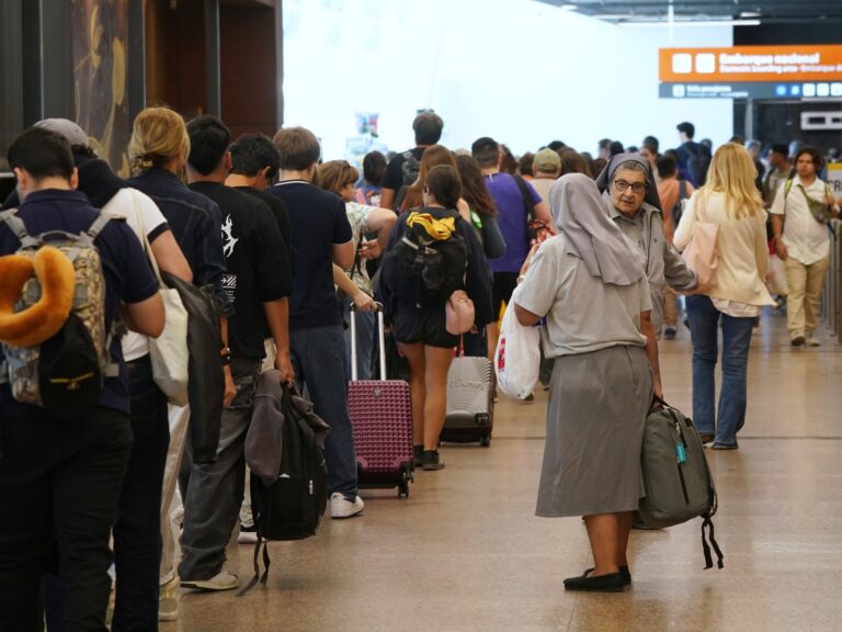 Próximo Paro de Controladores Aéreos: ¿Amenaza para las Fiestas?