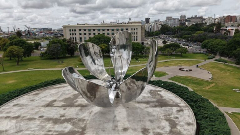 Reinauguración de la Floralis Genérica: ¡Una Fiesta Popular Inolvidable!