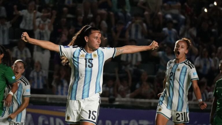 Cuatro goles de cordobeses en la victoria aplastante de Argentina