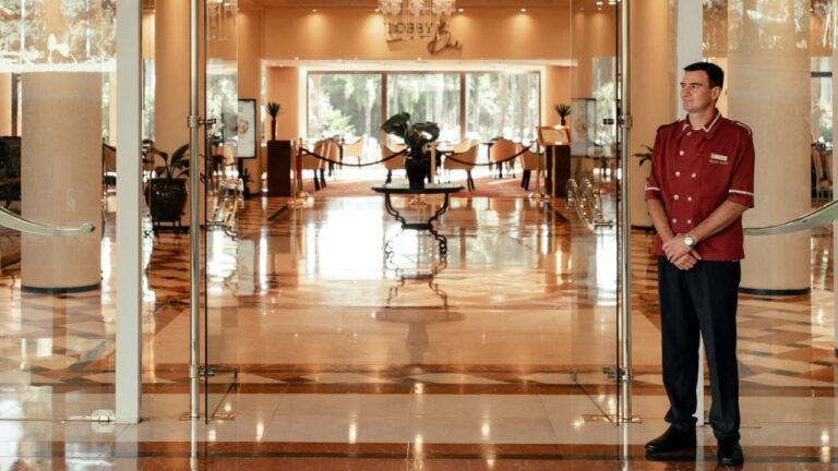 Escapa estas fiestas: Destinos exclusivos para Navidad y Año Nuevo en hoteles de lujo