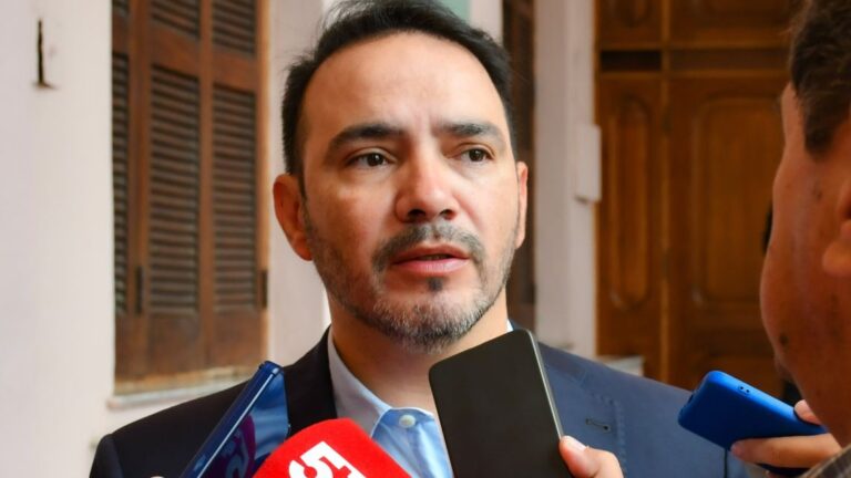 Bono Navideño: Valdés anunciará novedades y acelera la aprobación del presupuesto provincial