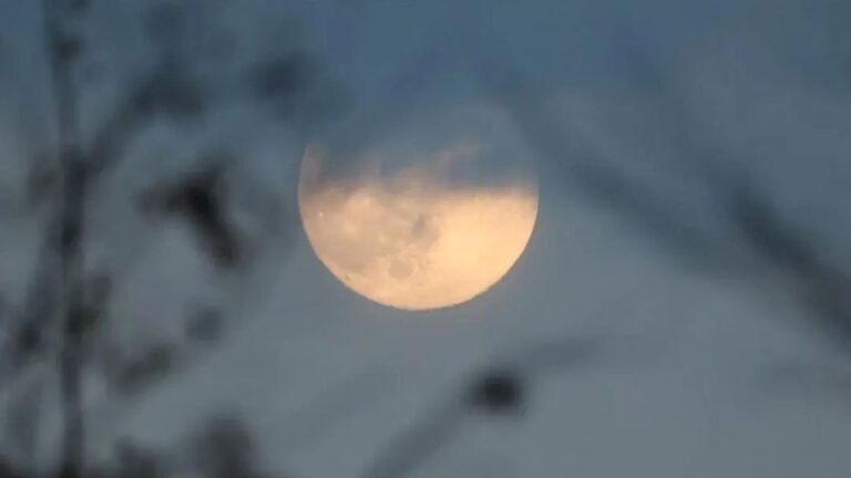 Superluna 2025: Capturas Impresionantes