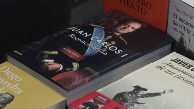 10 Libros Galardonados para Regalar esta Navidad 2025