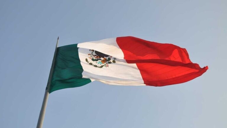 Empresario relacionado con Miss Universo bajo investigación en México