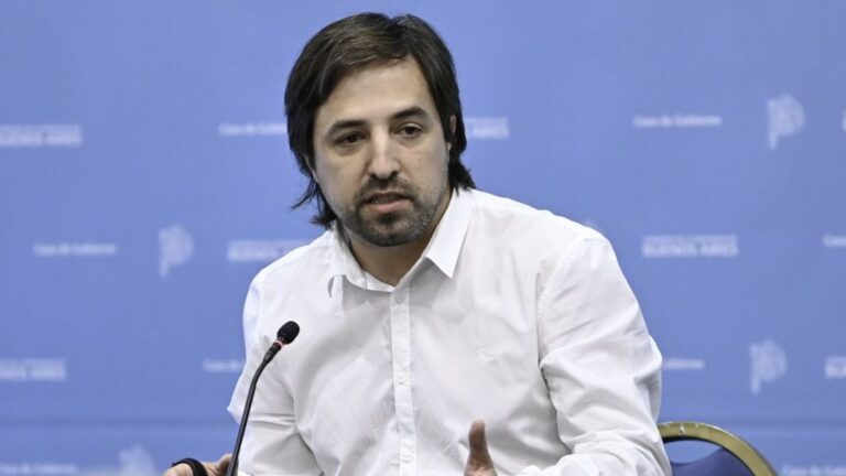 Kreplak: ‘El Gobierno fomenta el discurso antivacunas’