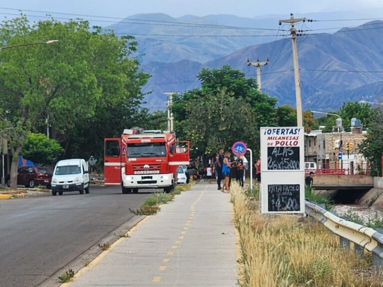 Mujer desaparecida tras ser arrastrada por el agua en un zanjón