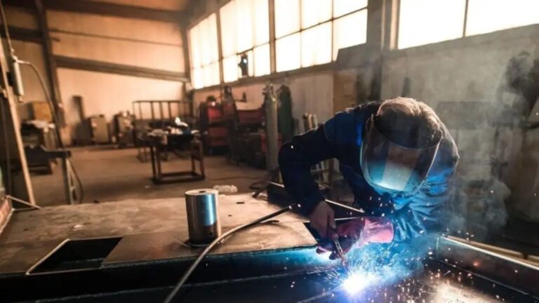 Reforma Laboral: Solo 6 Millones de Argentinos en el Sector Privado