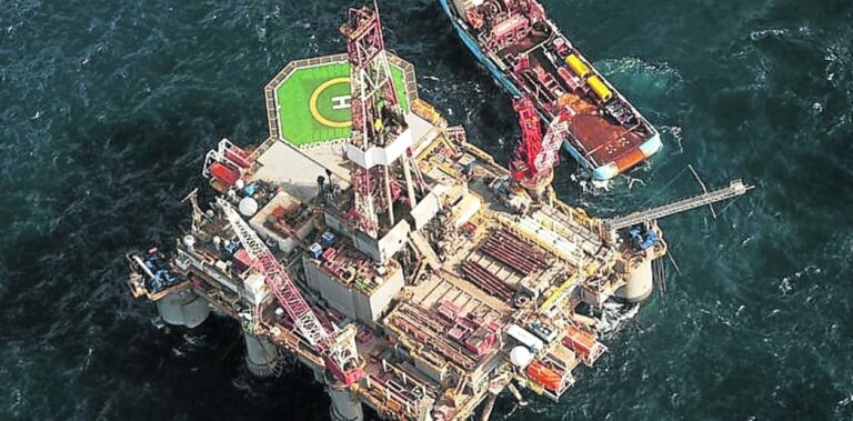 Malvinas planea iniciar extracción de petróleo en dos años
