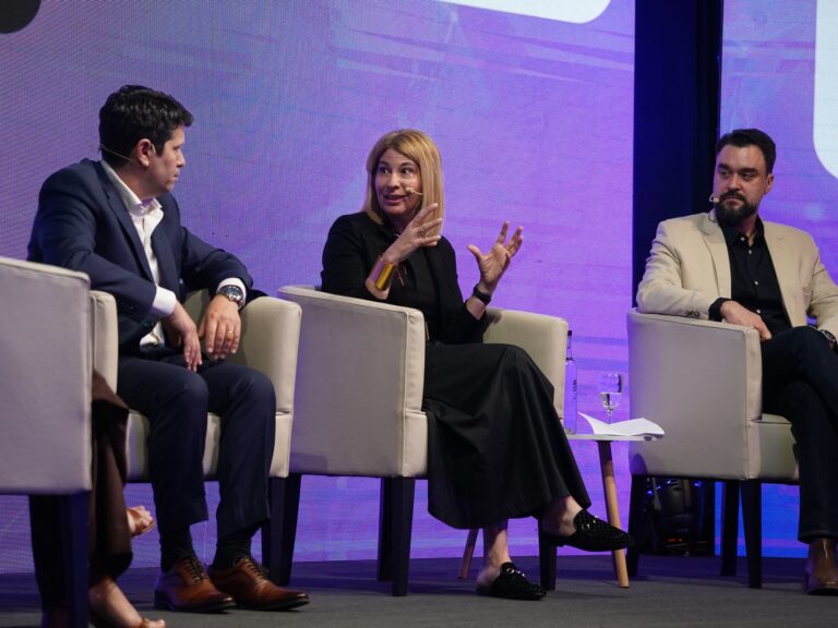 Desafíos de la Inteligencia Artificial Física en Argentina