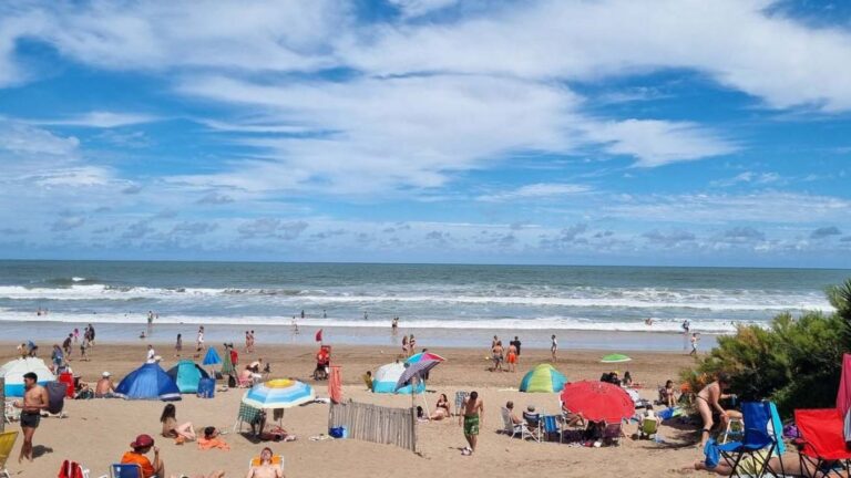 Siete de cada diez argentinos renuncian a sus vacaciones por problemas económicos