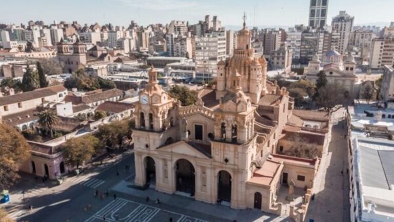 La Noche de los Templos: Córdoba brilla con su fraternidad y riqueza cultural