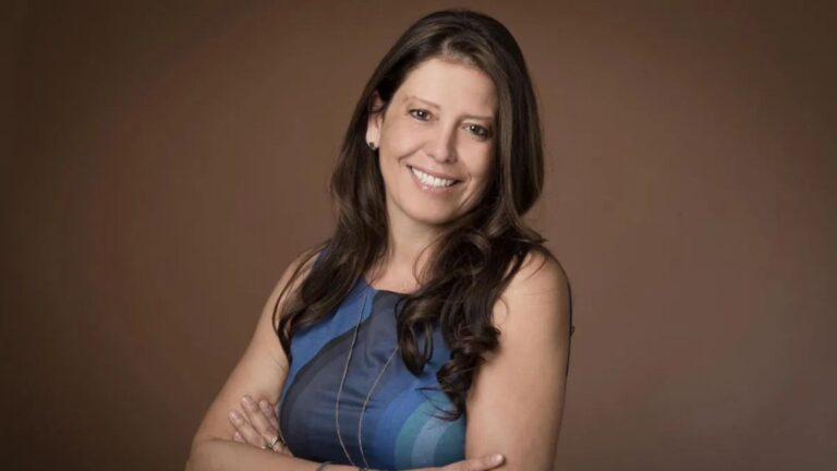 Viviana Rivero: ‘Escribir sobre el pasado previene errores del futuro’