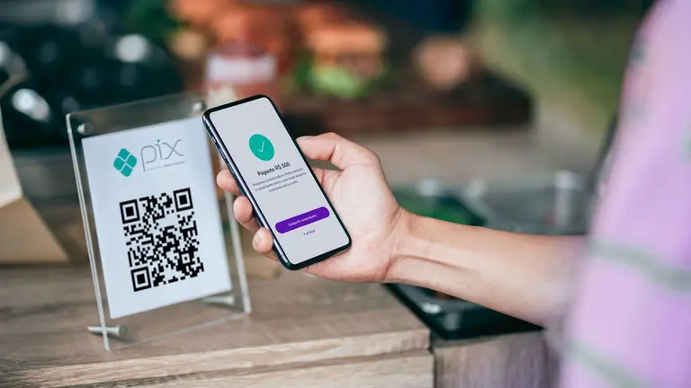 PIX, tarjeta o efectivo: cómo elegir la mejor opción de pago en Brasil y ahorrar