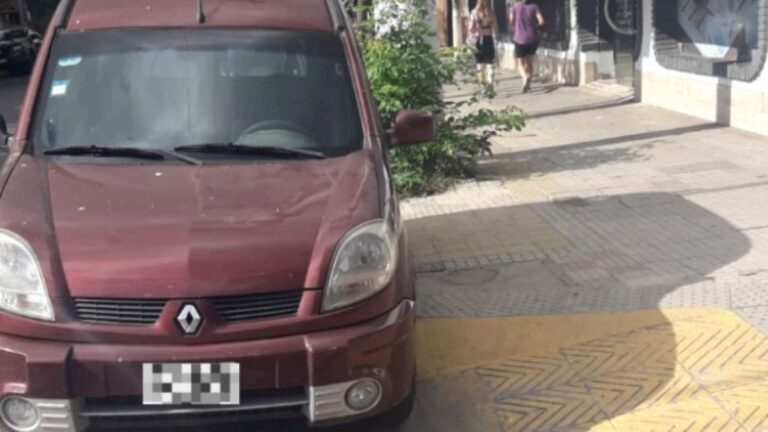 Córdoba: Más de 2.600 denuncias de mal estacionamiento a través de la App Ciudadana