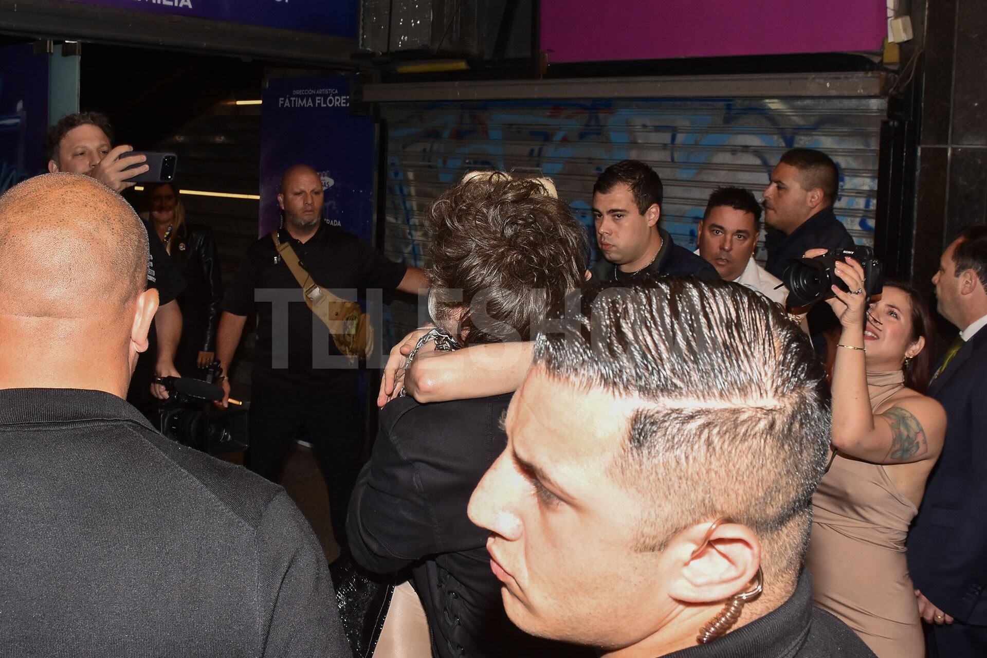 El abrazo de Milei con Fátima Florez