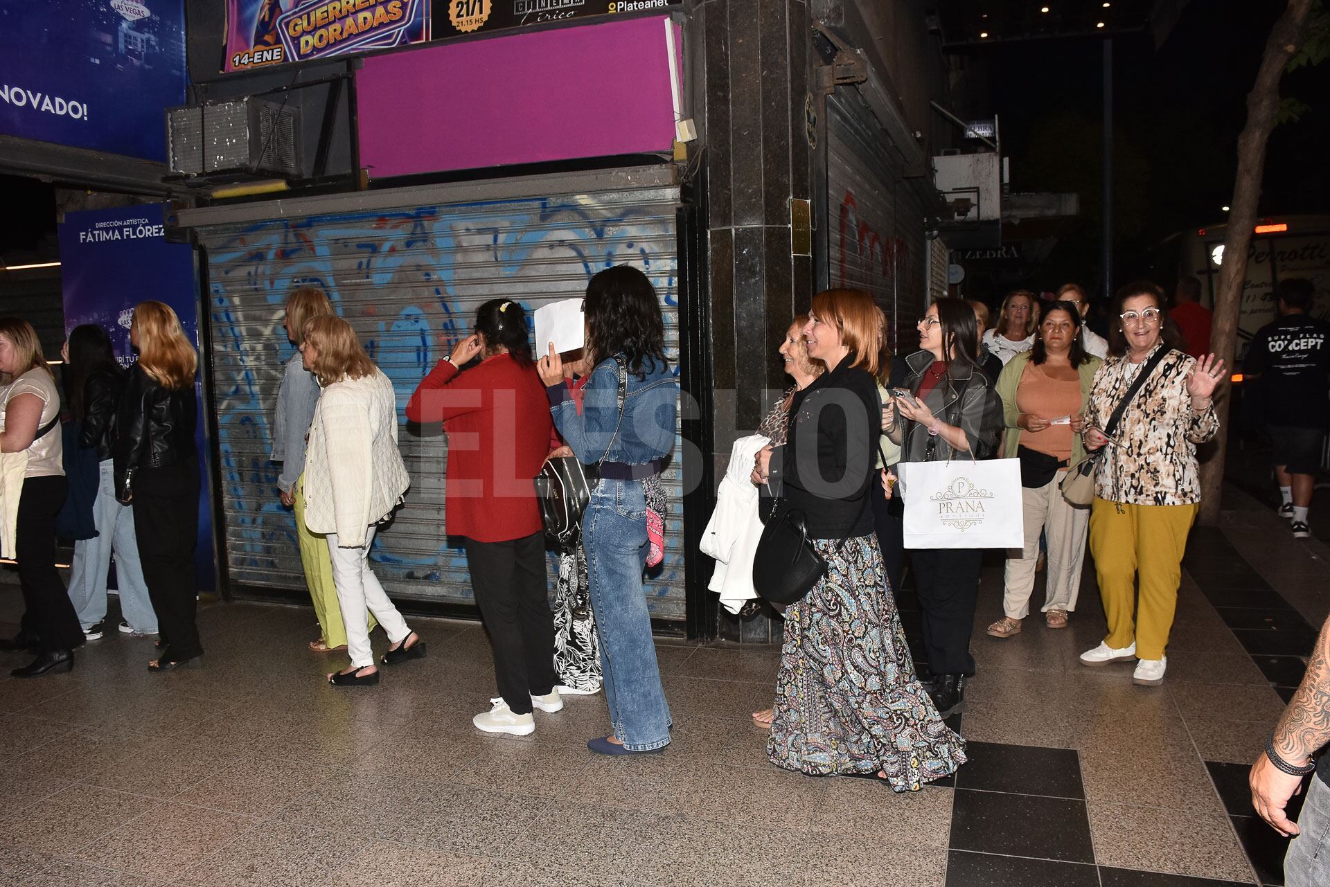 Los espectadores de Fátima Universal