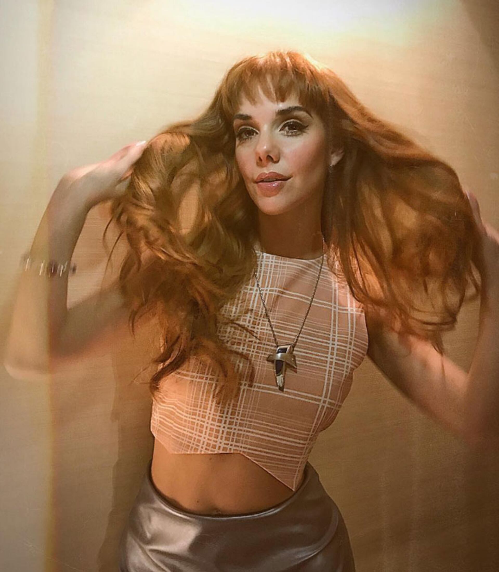 Susana Giménez y Julieta Nair Calvo en escena