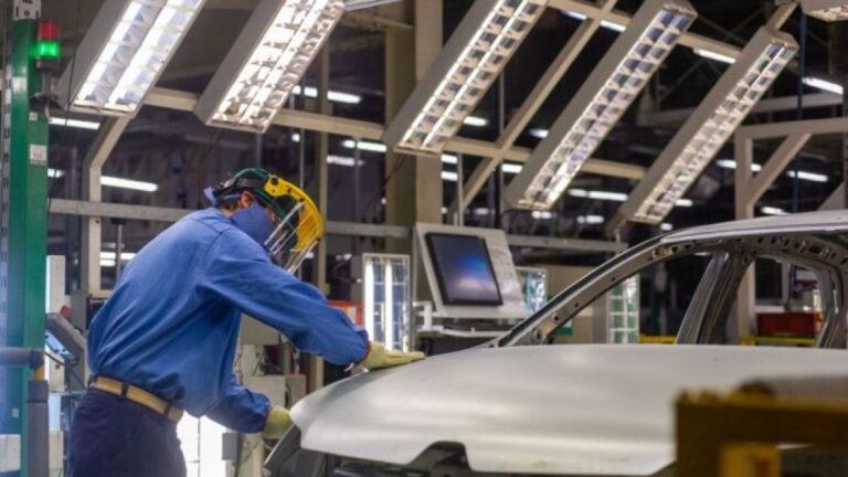 Argentina y su meta del millón de autos: ¿Qué se necesita para llegar?