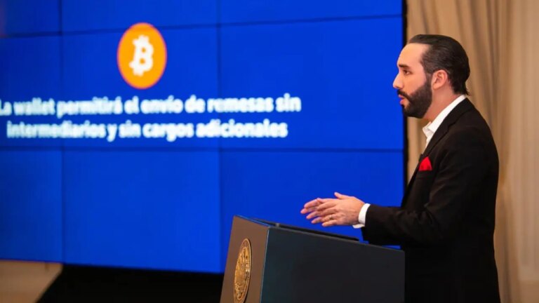 El Salvador presenta pasaporte Bitcoin para turistas