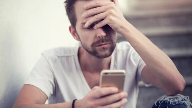 Mil millones de smartphones en riesgo por malware que roba contraseñas