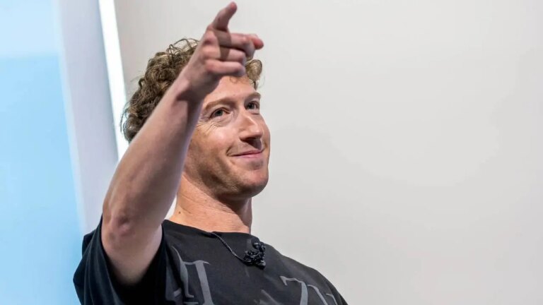 Zuckerberg revela el dispositivo que sustituirá al celular para 2030