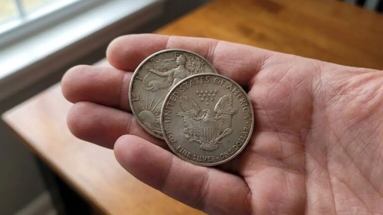 La plata se dispara tras el anuncio de inflación en EE.UU.