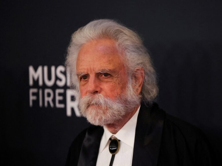 Fallece Bob Weir, guitarrista y fundador de Grateful Dead