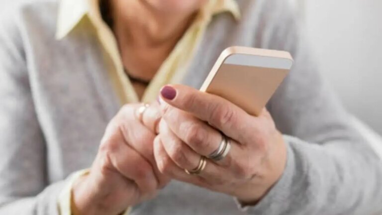 Más adultos mayores optan por billeteras virtuales en Argentina