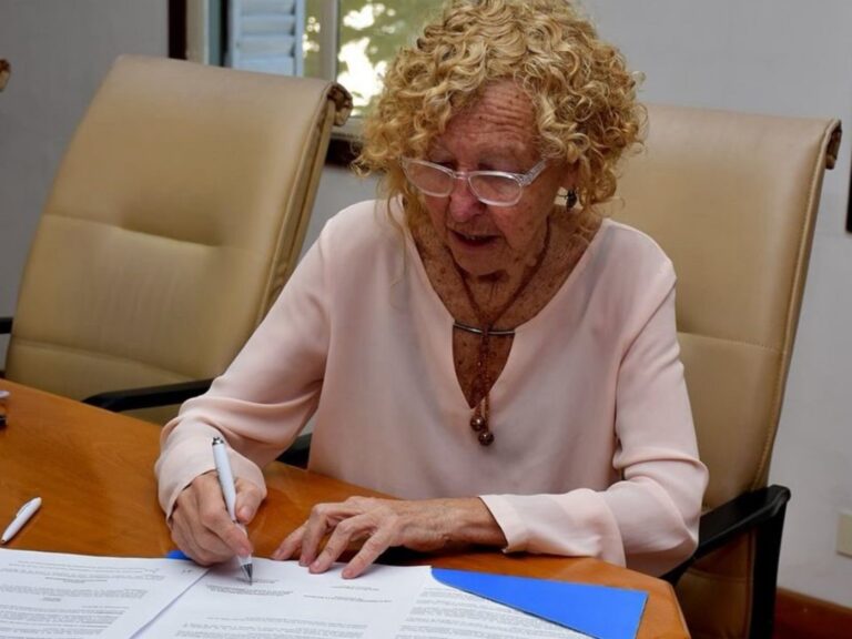 Renuncia la jefa de la ANMAT tras escándalo del fentanilo; la reemplaza exdirector de OSDE